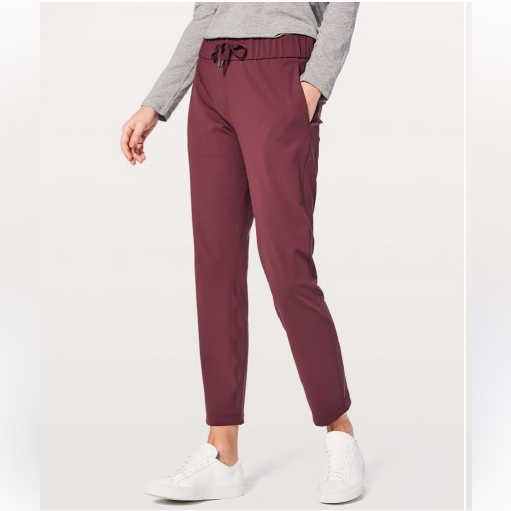 Lululemon Athletica On The Fly Stretch High Rise 7/8 Cassis Garnet 28” Pants